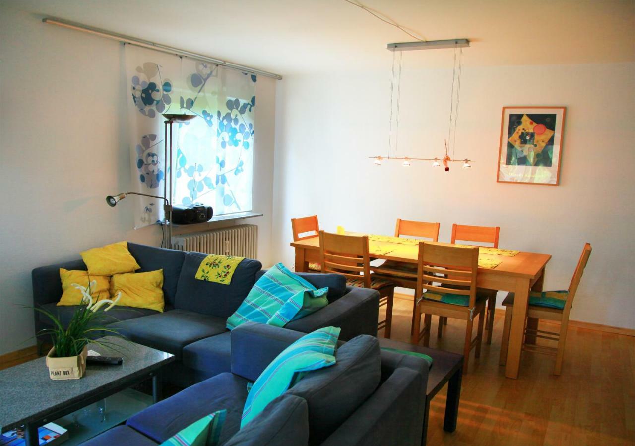 Immenstaad: Grosse Ferienwohnung Імменштад-ам-Бодензе Екстер'єр фото